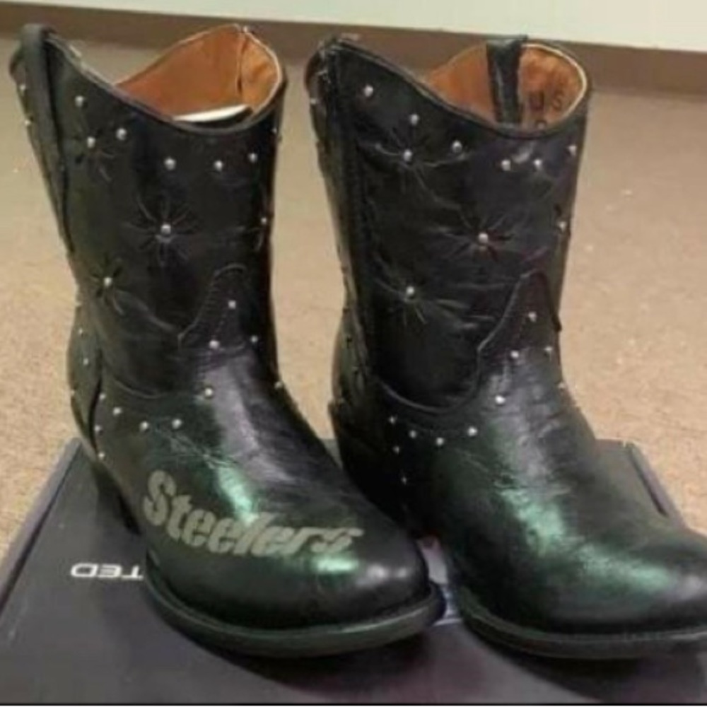 WOMENS PITTSBURGH STEELERS BOOTS